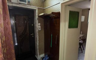 Vand apartament 2 camere,et.1 - Poză 1