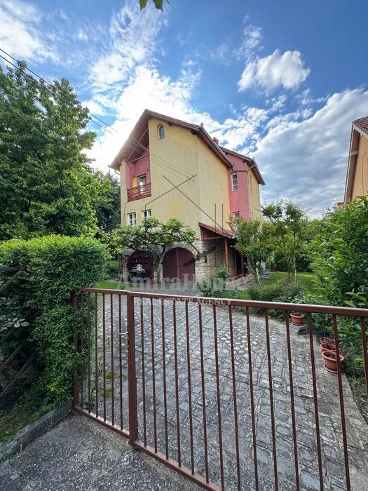 Casa de vanzare zona Amos Francu cartier A. Muresanu - Poză 2