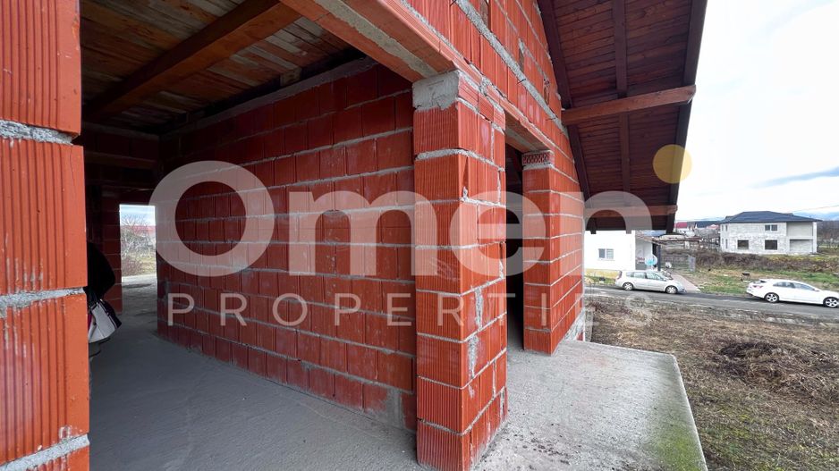 Casa P+M la rosu | 204 mp | 5 ari teren | compartimentare excelenta | Satulung. - Poză 13