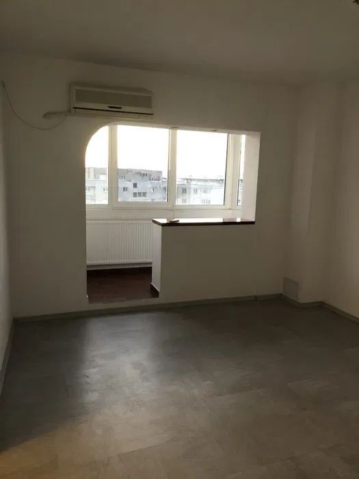 APARTAMENT 4 CAMERE CRANGASI | METROU | BLOC 1980 - Poză 3
