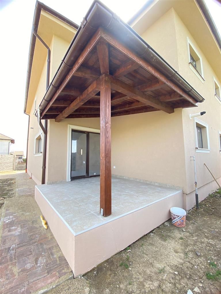 Vand duplex P+E 120mp 3 bai 4 dormitoare Mosnita Noua - Poză 6