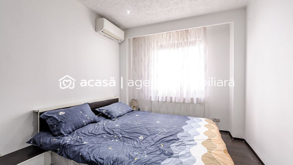 VANDUT! Apartament 3 camere - renovat recent - Poză 3