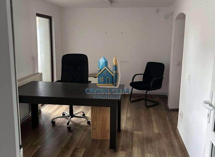 Casă pe 3 nivele, cu 13 camere-zonă centrală, str. Mihail Kogălniceanu - Poză 8