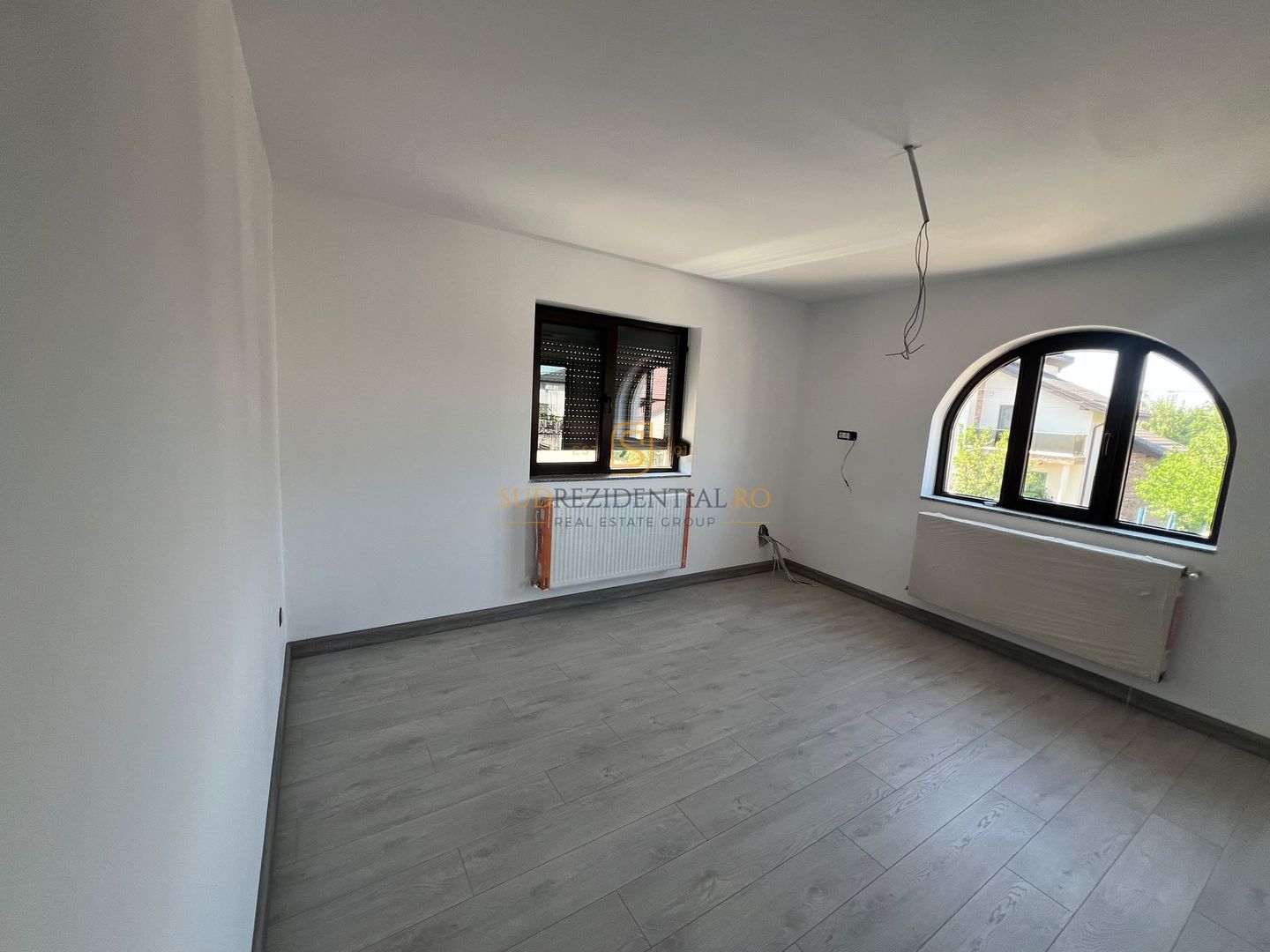 Vila individuala cu 7 camere, 5 dormitoare, teren 363 mp-Com. Berceni - Poză 15