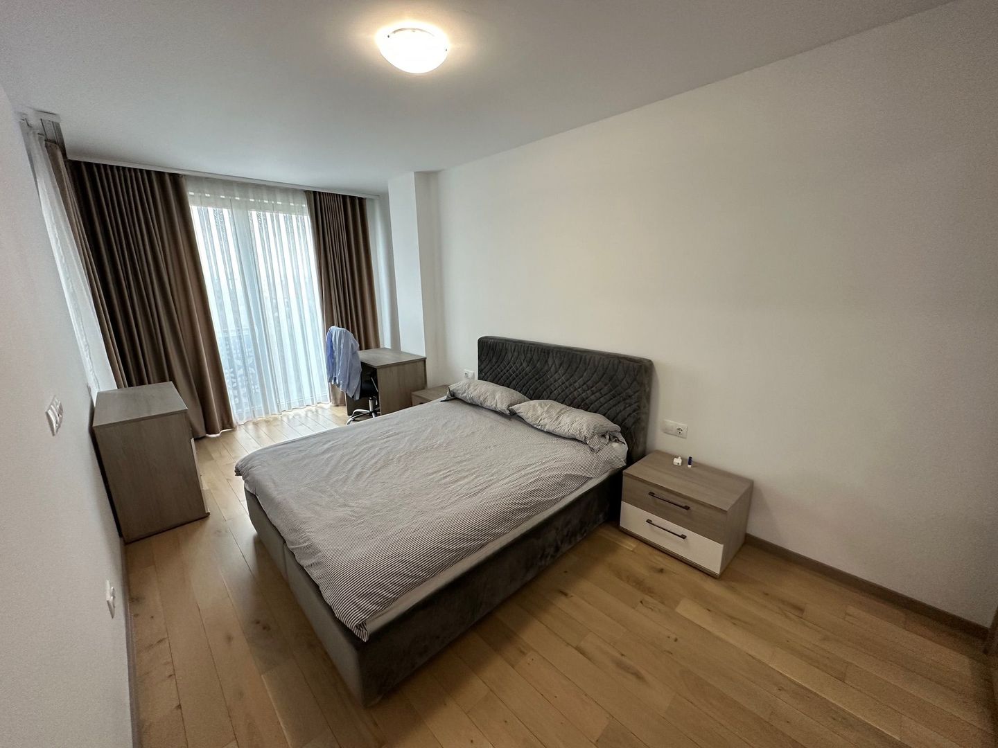Apartament bloc nou 4 camere - parcare subterana - Poză 15