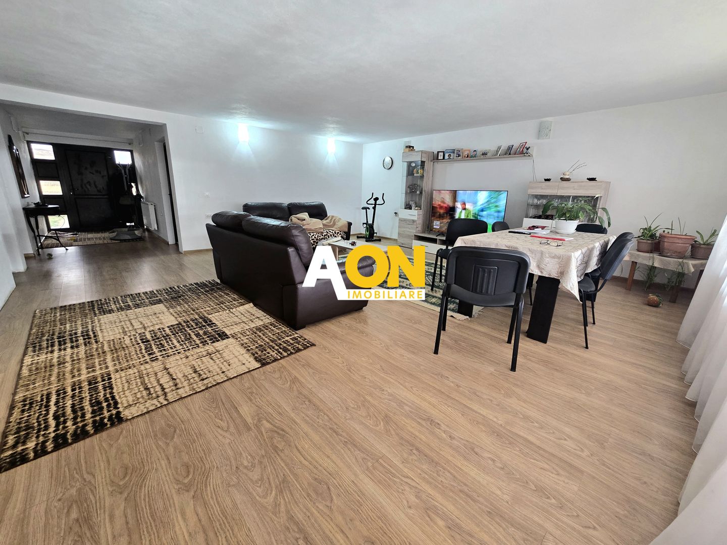 Casa Individuala 4 Camere, 1750mp Teren, Zona Sard - Poză 2