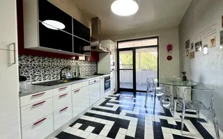 Vila cu 5 camere *344mp* + 400mp Teren // Zona Bucurestii Noi - Poză 16