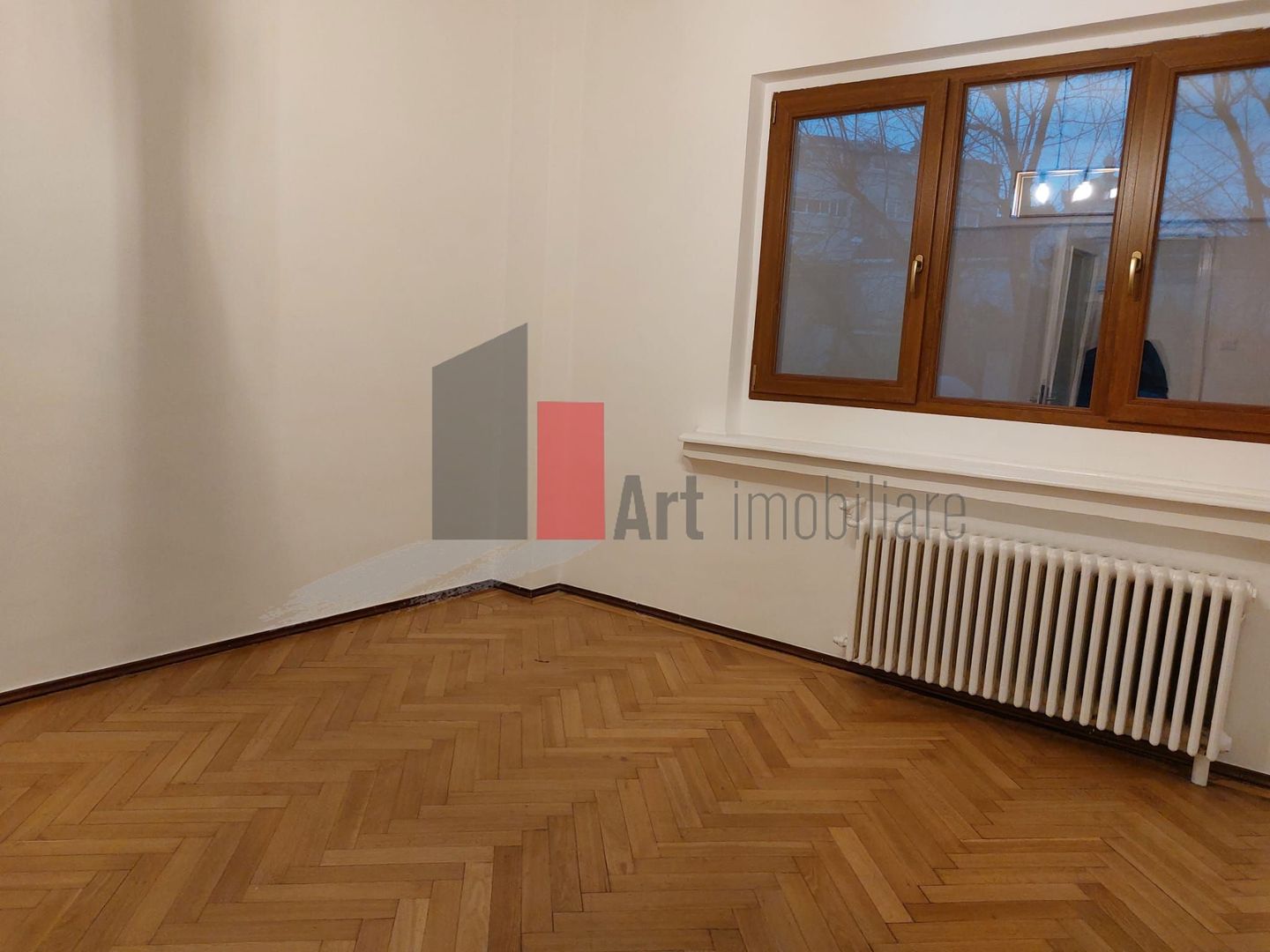 Apartamentul "REHEGUA" , P-ta Rosetti, bloc stradal, renovat complet - Poză 11