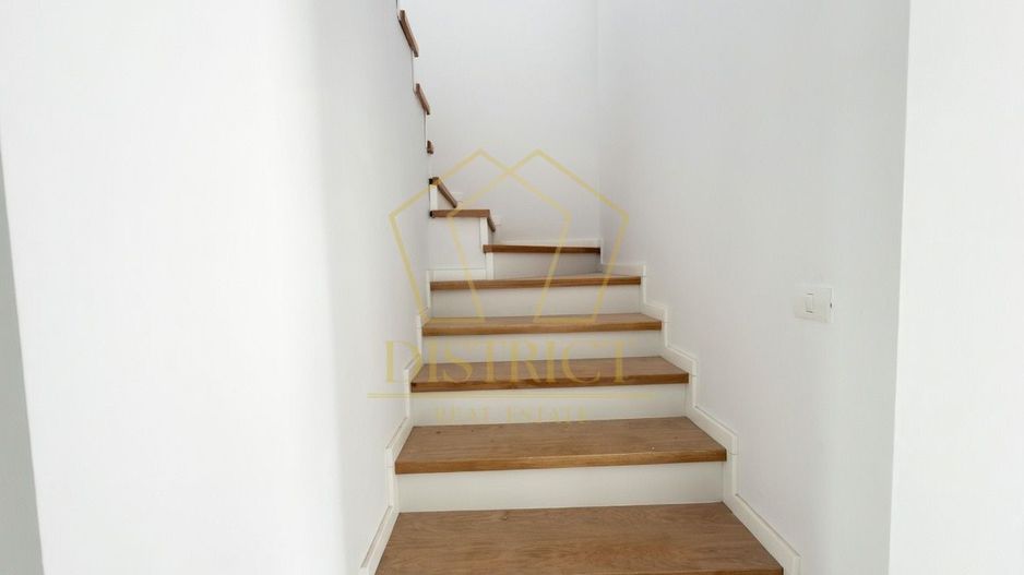 Duplex superb cu 5 camere despartit prin garaj | Dumbravita - Poză 10