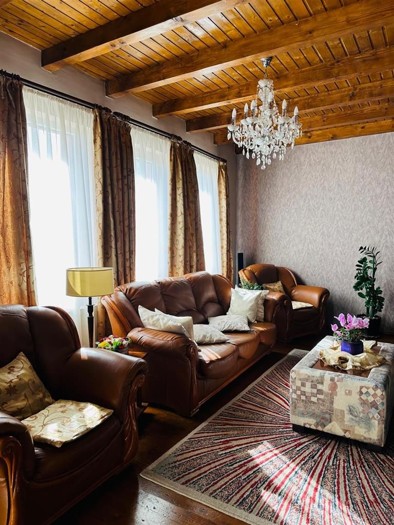 Vila remarcabila+casa boiereasca,in pretios areal de 2.100 mp, Santana de Mures - Poză 12