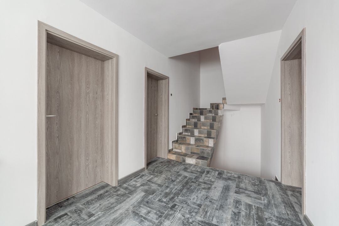 Casă spațioasă P+1+M – Izvorani, Ștefănești | Ideală pentru 2 familii! - Poză 13
