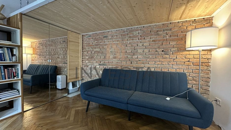 Garsoniera in ultracentral! Imobil privat cu curte comuna! - Poză 1