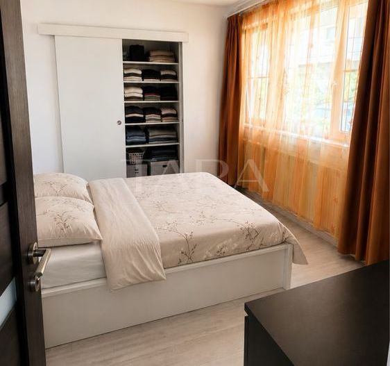 Apartament cu 3 camere, 70 mp, ansamblu cu drum privat. - Poză 4