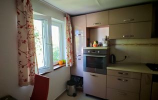 Apartament la casa + anexa gospodareasca, zona Blumana -Bartolomeu.