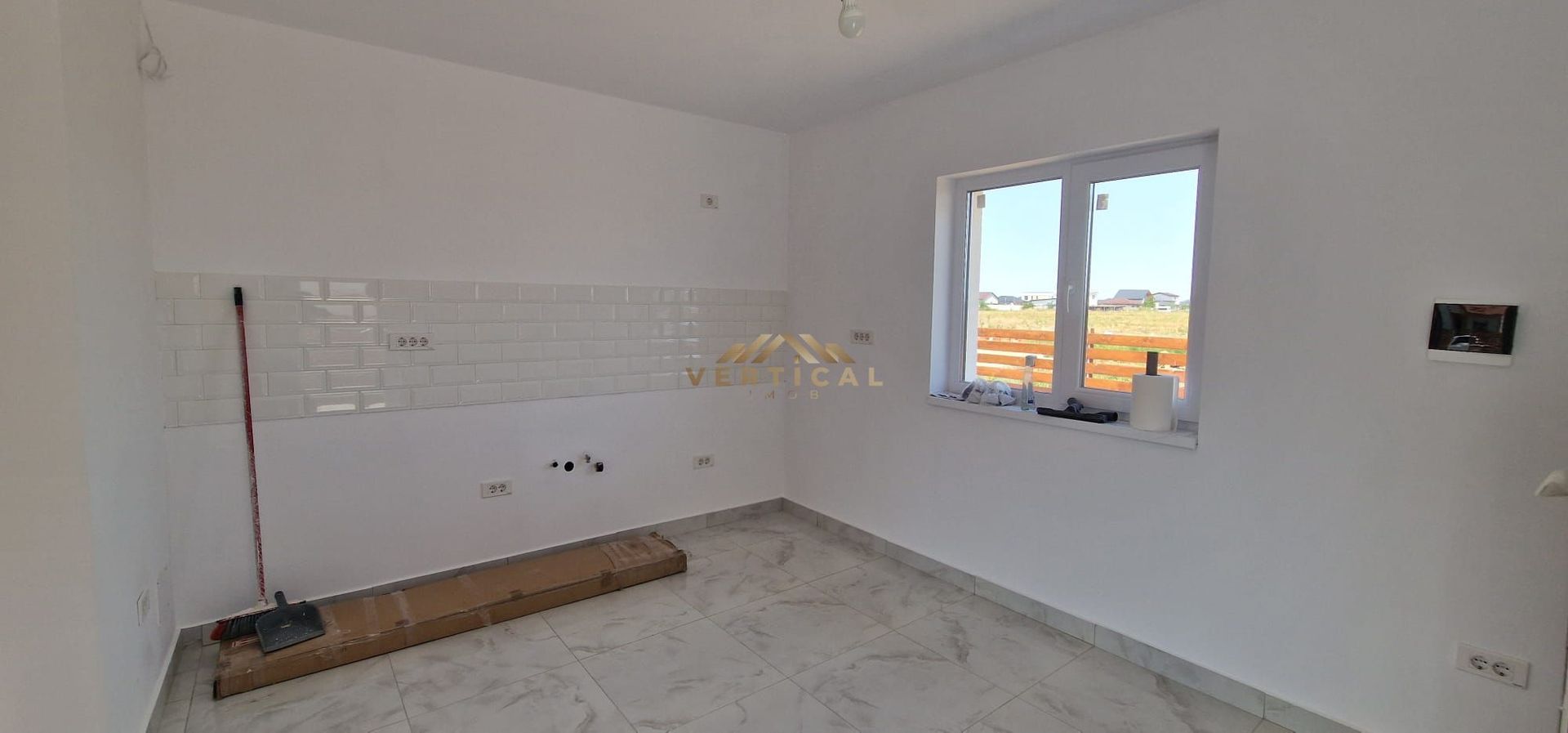 CASA PARTER ZONA INTRARE !!! - Poză 4