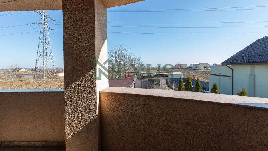 Casă/Vilă modernă de vânzare la intrare în Bogdan Vodă, județul Bacău. - Poză 52