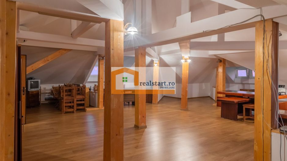 Ideal Investment, 1400 sqm land, mixt buildings, near parks and subway - Poză 13