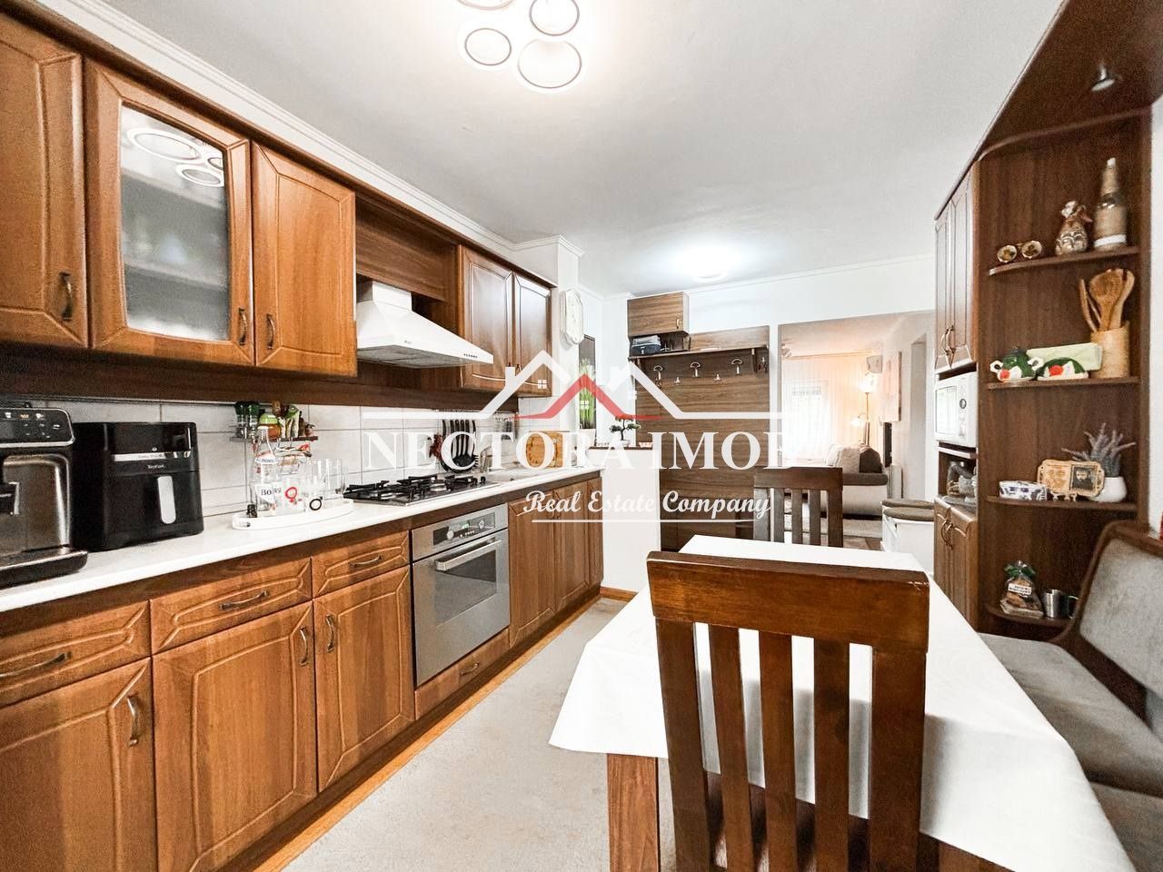 NECTORA IMOB-Apartament 4 camere, 2 bai, Parcare, Str. T. Lalescu, Et3 - Poză 11