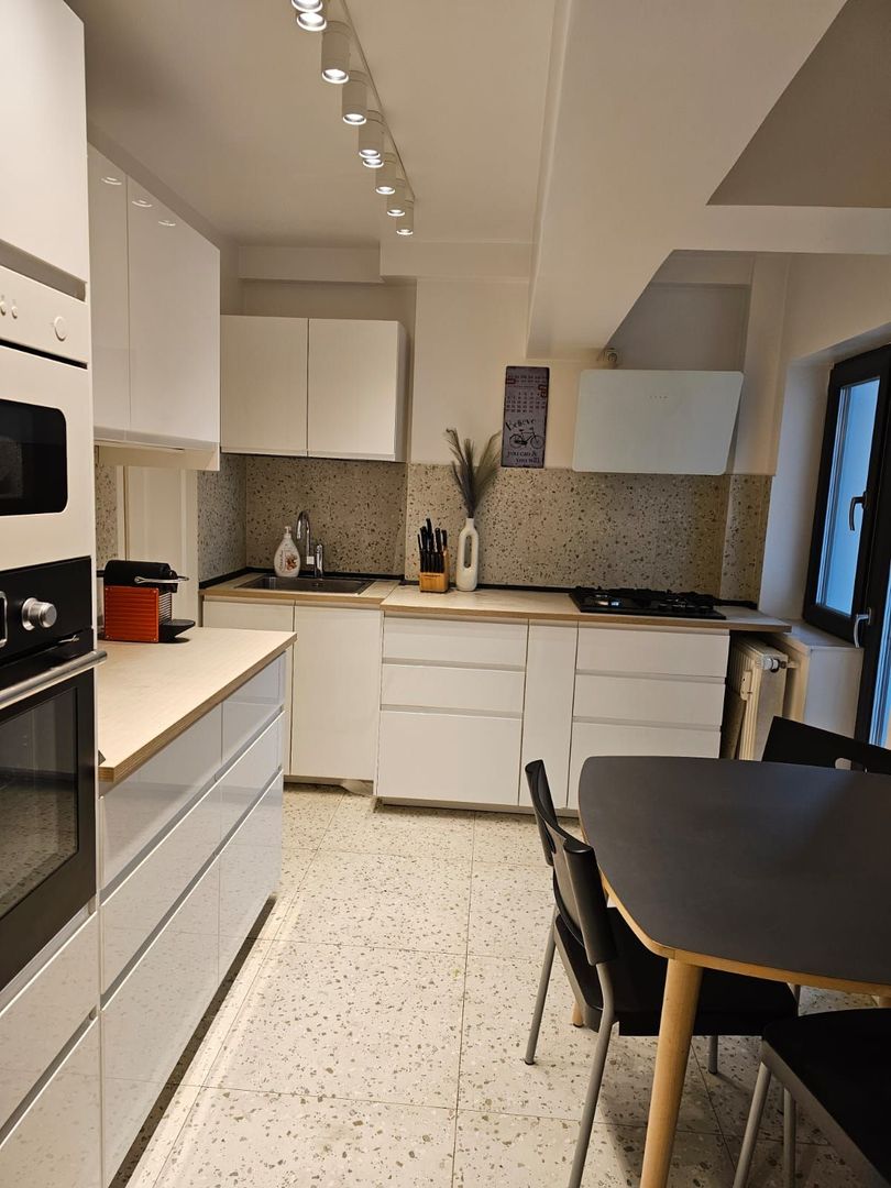 Duplex luxos 3 camere, 130 mp, complet mobilat pretabil birou - Poză 5