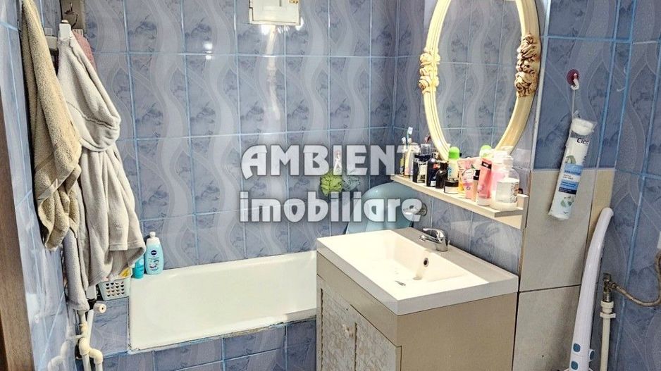 Apartament cu 2 camere, etaj 3, mobilat parțial, zona GARA; - Poză 6