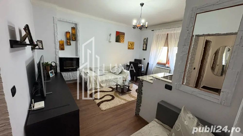 apartament 3 camere de vanzare - Poză 3