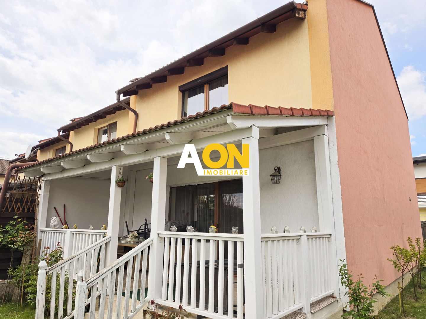 Casă tip duplex, mobilată, utilată, 3 camere, P+1, Alba - Micești - Poză 2