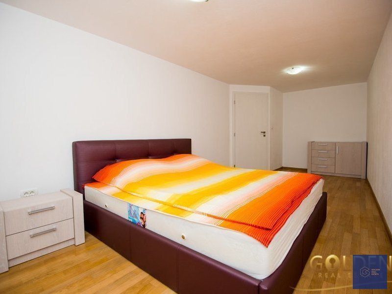 Apartament  B-dul Revolutiei, cladire perioada interbelica, comision 0% - Poză 5