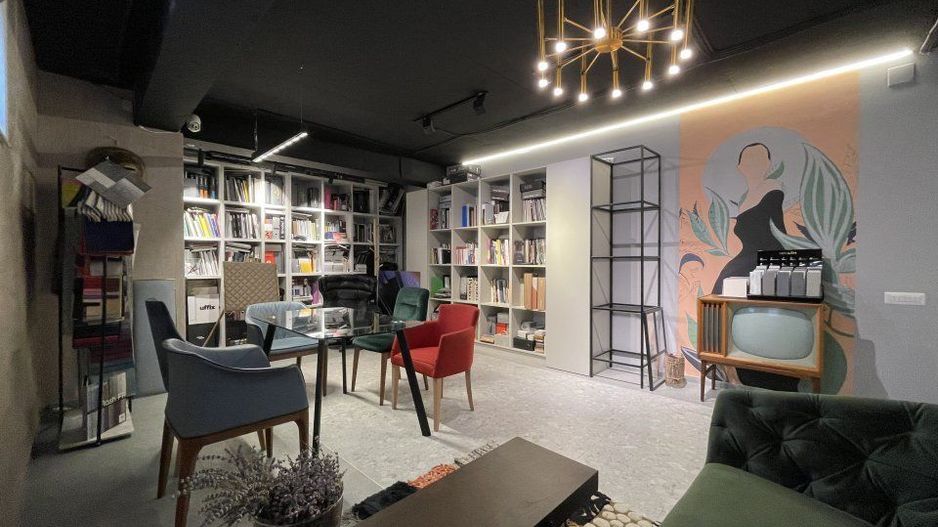 Duplex 3 camere amenajat birou/showroom, cu parcare inclusa - Poză 4