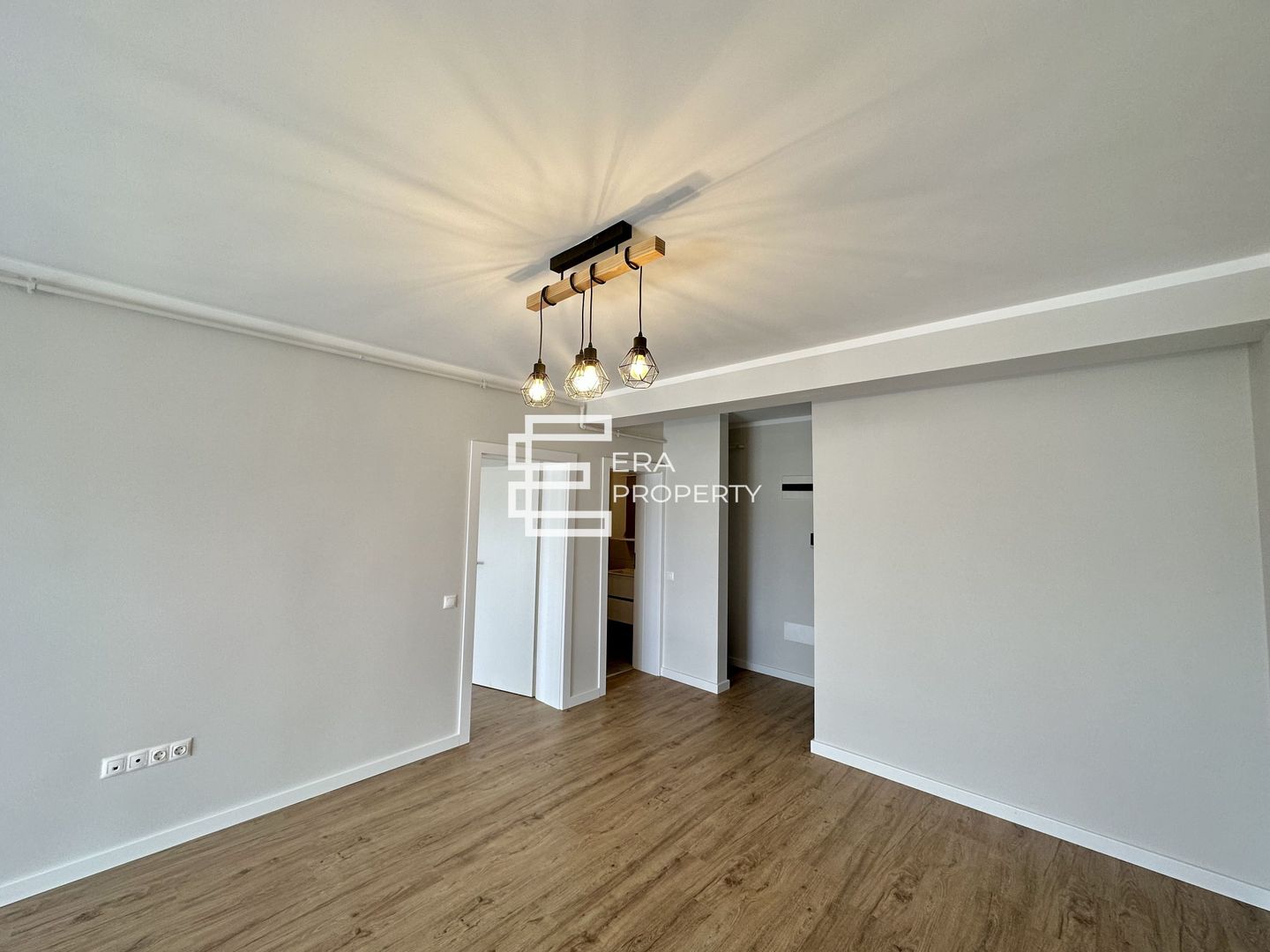 Apartament 2 camere - etaj 1- terasa 18 mp - zona Aeroport Sibiu - Poză 6