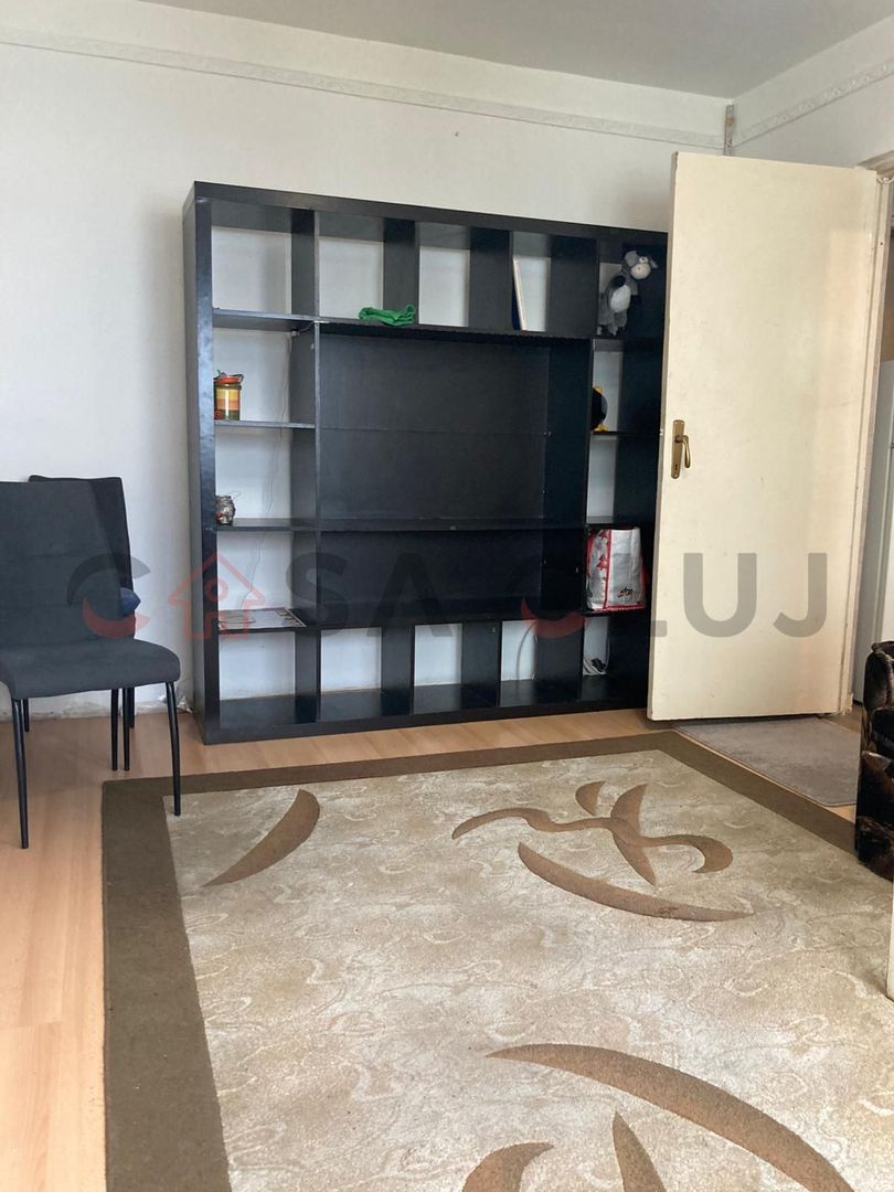 Vand apartament 3 camere, semidecomandat, Manastur, Str. Parang, 120000 Euro - Poză 1