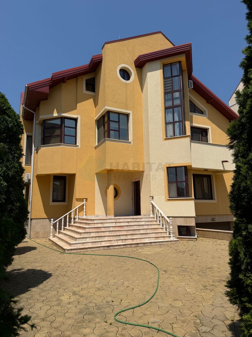 Vila 9 camere cu piscina si teren de 1.000 mp - Poză 37