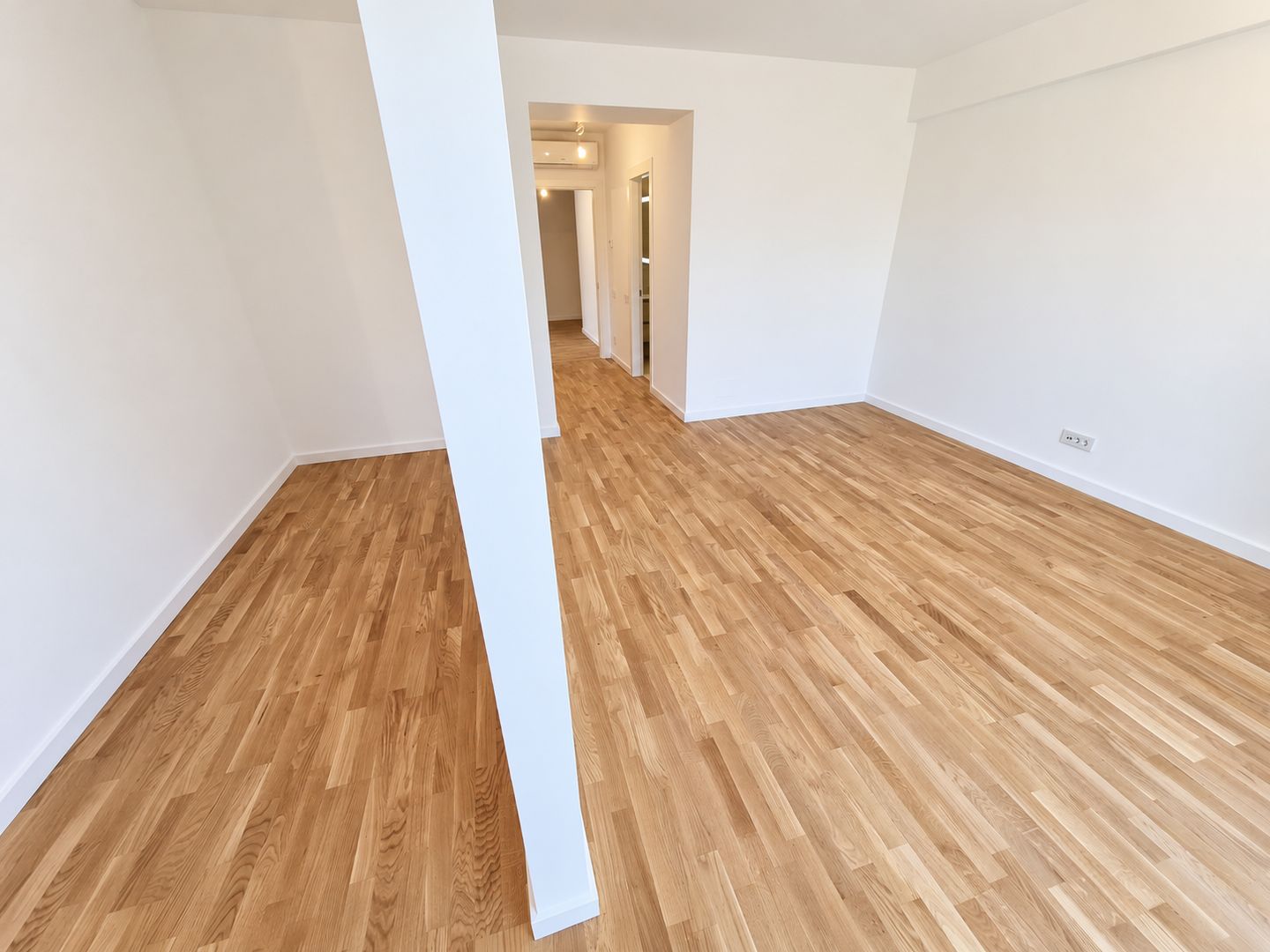 IANCU NICOLAE (Residence 5 Forest)- 3 camere, 3 bai, 2 parcari, LIBER! - Poză 12