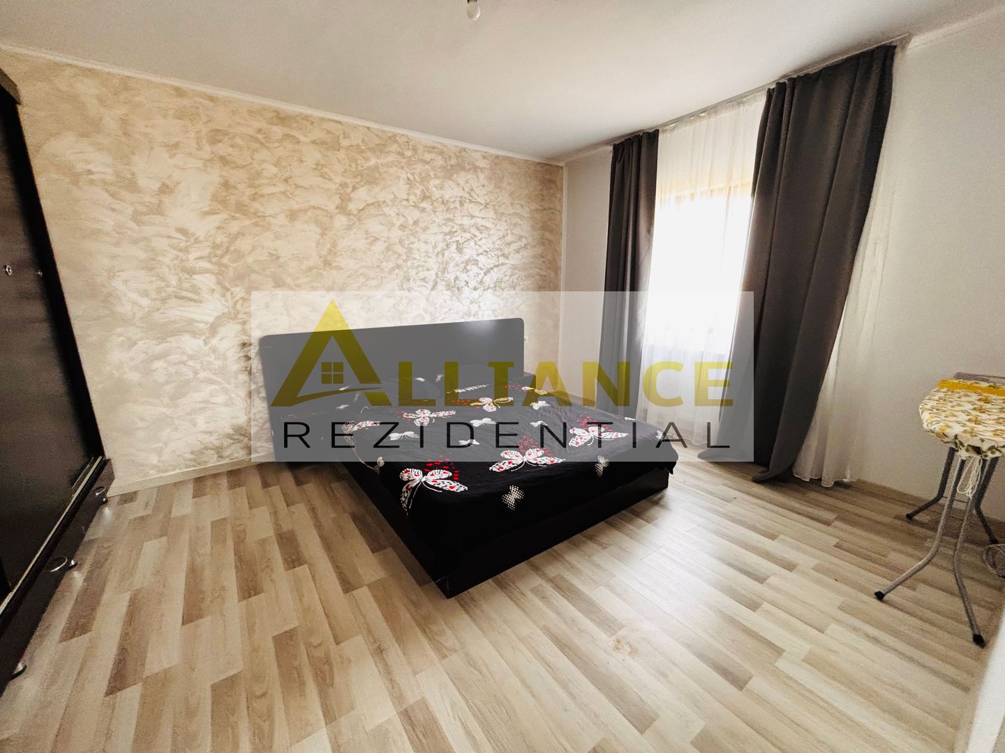 Duplex complet mobilat – 3 camere, 2 băi și curte proprie - Poză 10