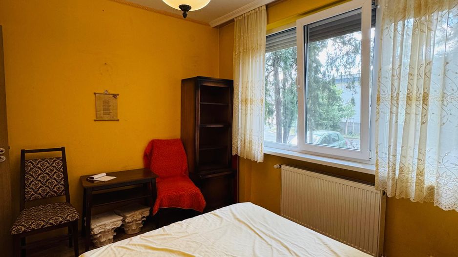 Apartament cu 3 camere pe str. Aluminei langa Liceul Ortodox - Poză 6