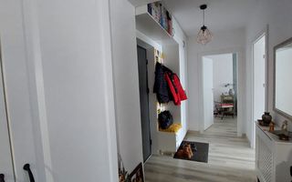 Apartament cu 3 camere – confort și locație excelentă în zona Florilor - Poză 4