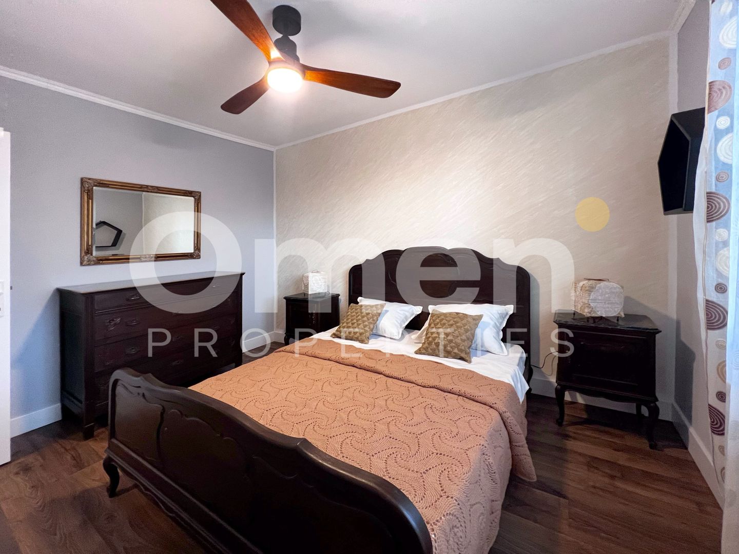 Apartament 2 camere | stil clasic | zona Centrul Vechi. - Poză 1