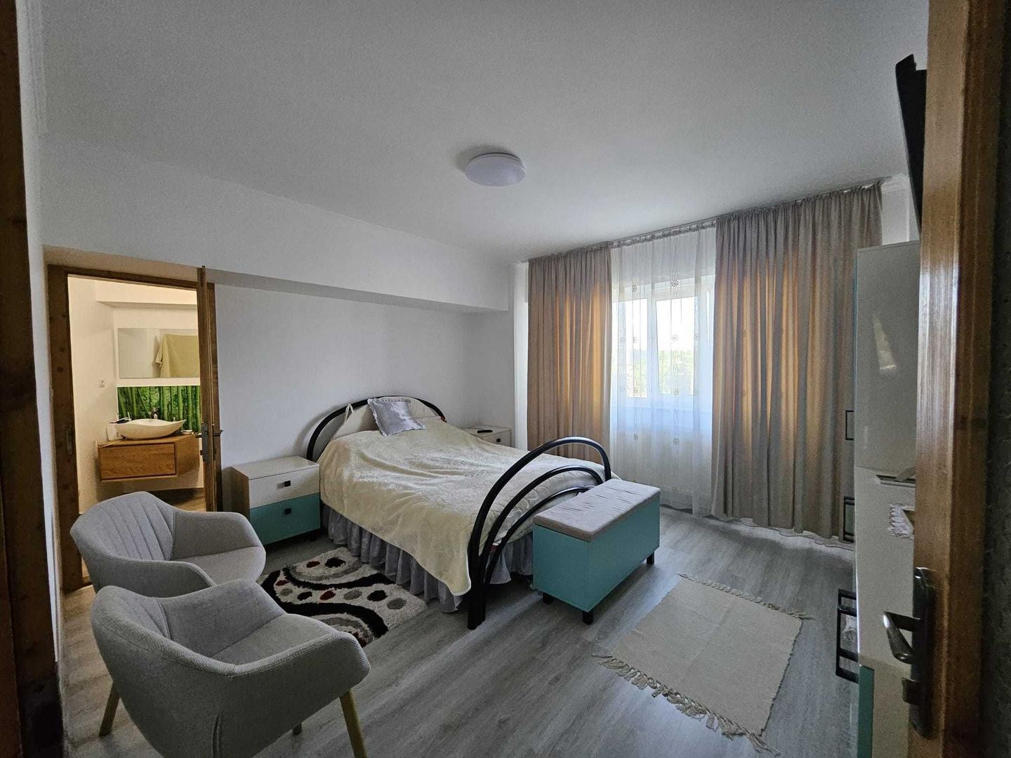 APARTAMENT 5 CAMERE 120000 euro negociabil - Poză 4