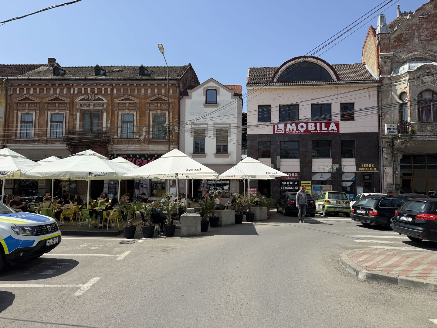 super cladire, super business - Poză 1