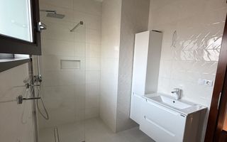 Casă tip duplex, modernizată integral, în zona Terra – Florești. - Poză 10