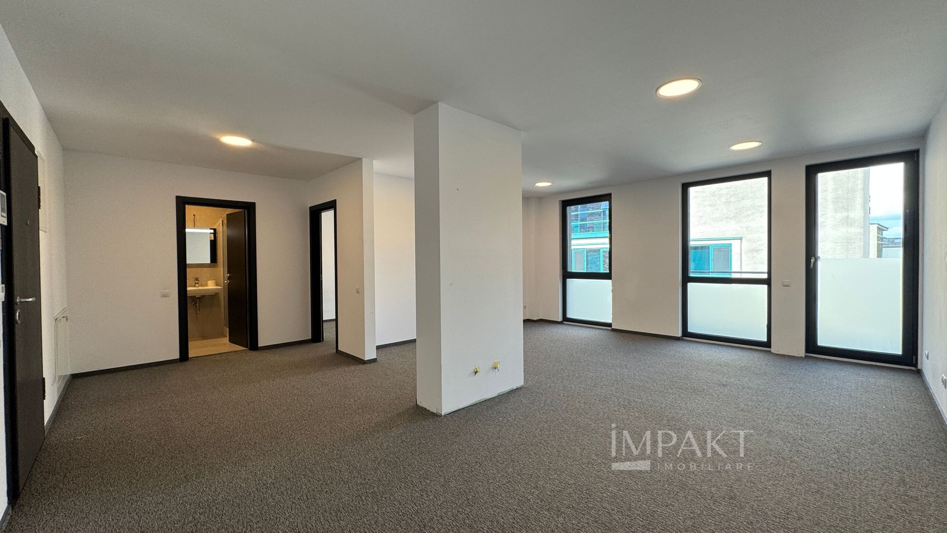 Apartament 2 camere Platinia Avram Iancu, pretabil locuinta / birouri! - Poză 1