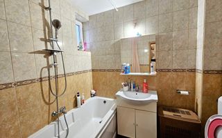 Apartament la vila, 3 camere, mobilat utilat, 80 mp + terase 40 mp - Poză 9