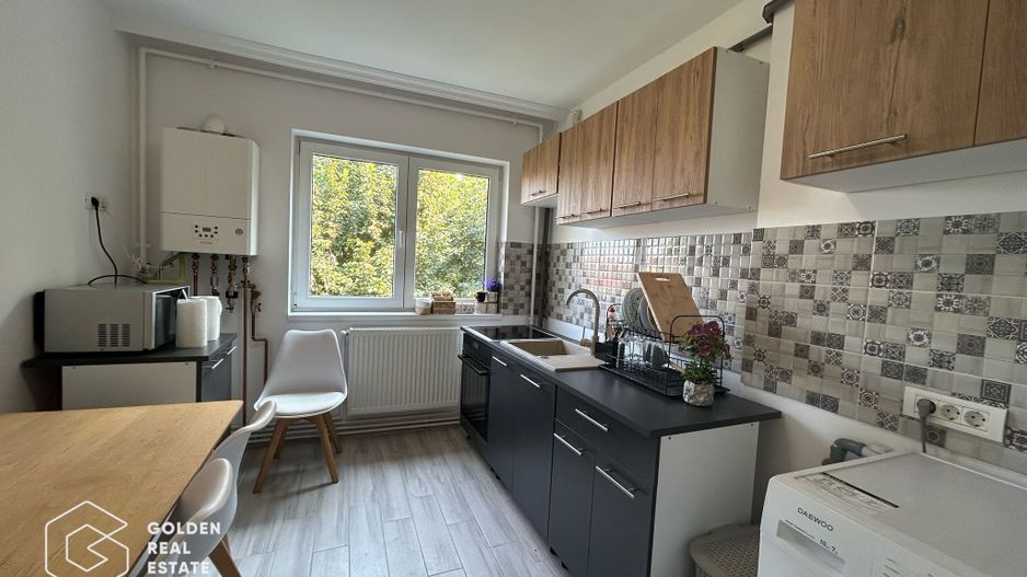 Apartament 2 camere, complet renovat, zona Centrala - Poză 6