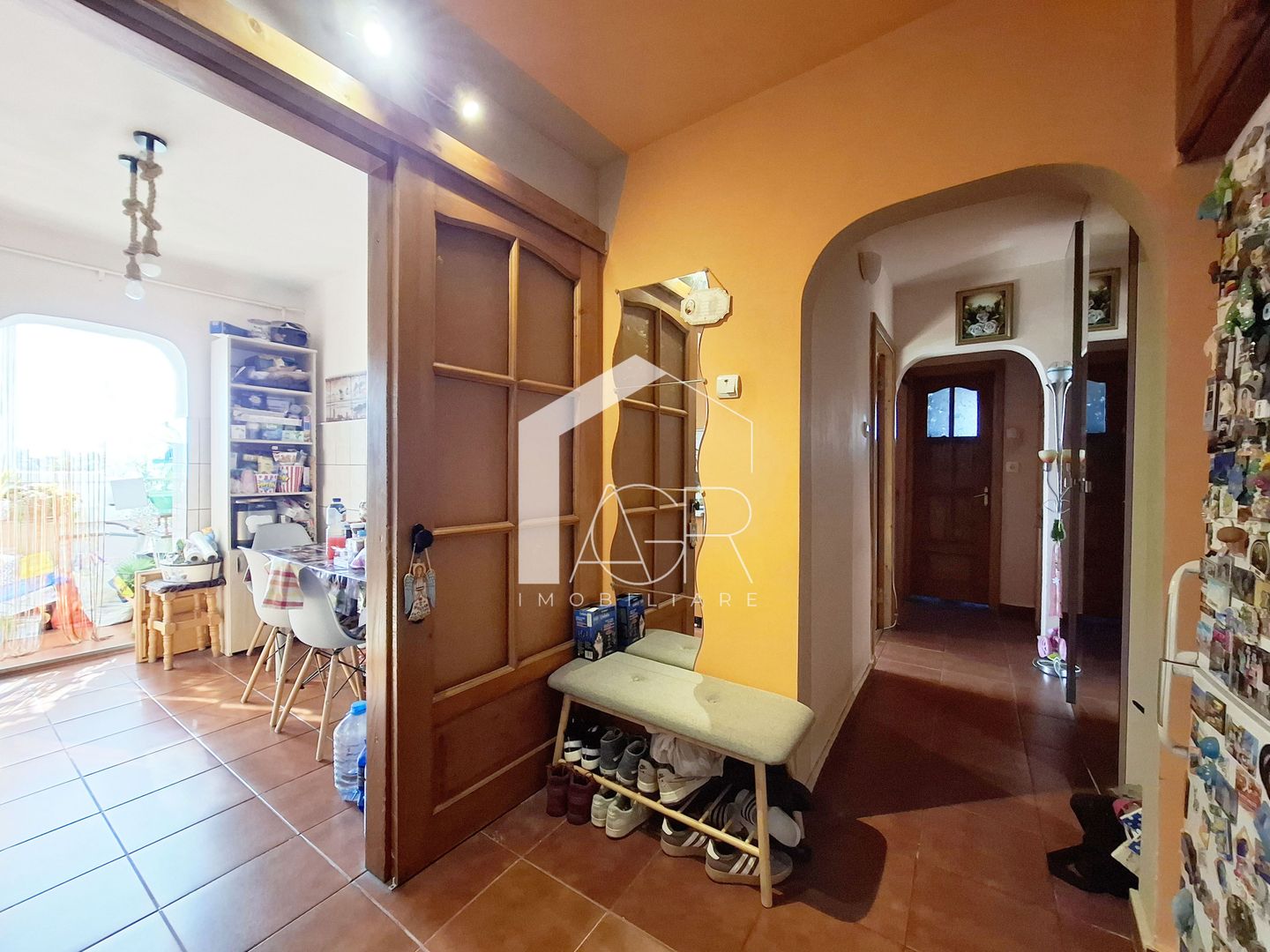 Apartament cu 3 camere, decomandat, zona Paltinis - Poză 3