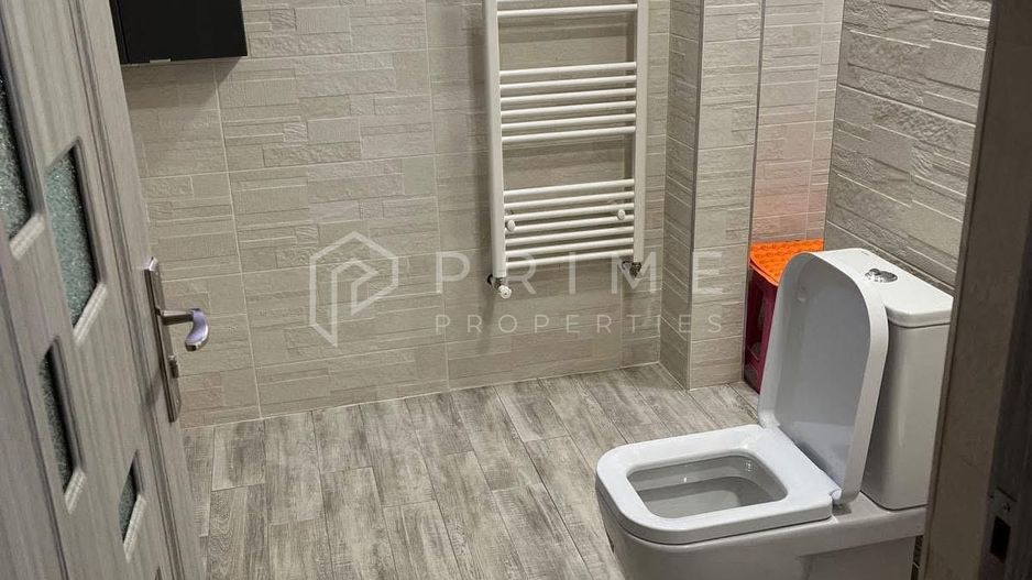 Casa cu front stradal,  7 Noiembrie, ideala clinica/cabinet/locuinta - Poză 7