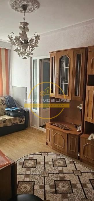 Apartament cu 2 camere / 30 mp/ zona Podu Ros - Poză 1