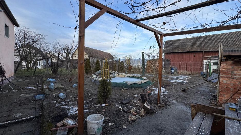 Casa de vanzare cu potential ridicat in Cornatel jud.Sibiu - Poză 4