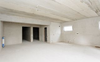 CASĂ DE VÂNZARE ÎN DUMBRAVA SUPRAFAȚA DE 300 MP + TEREN 3.5 ARI - Poză 7