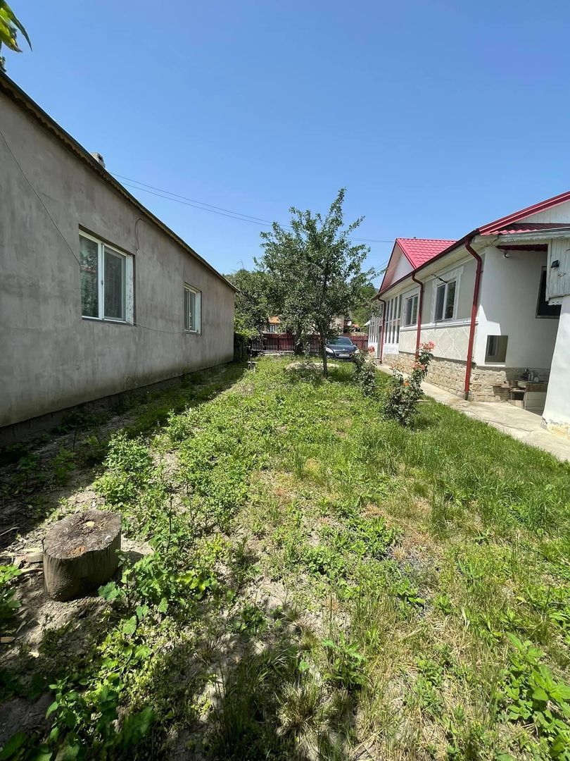 Se vinde casa si teren,  intravilan Tulnici/VN - Poză 7