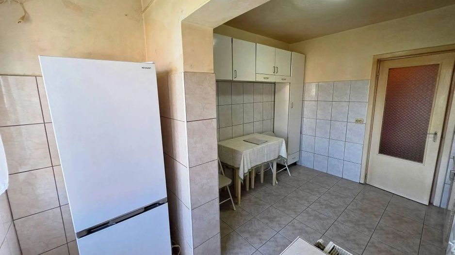 Vand apartament cu 2 camere decomandat in Calea Lipovei - Poză 14