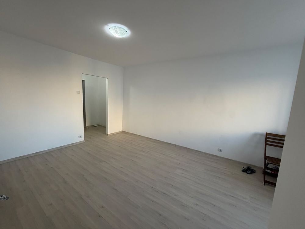 ✨ Vânzare Garsonieră Modernă, Renovată la Cheie – Parcul Titănel - Poză 1